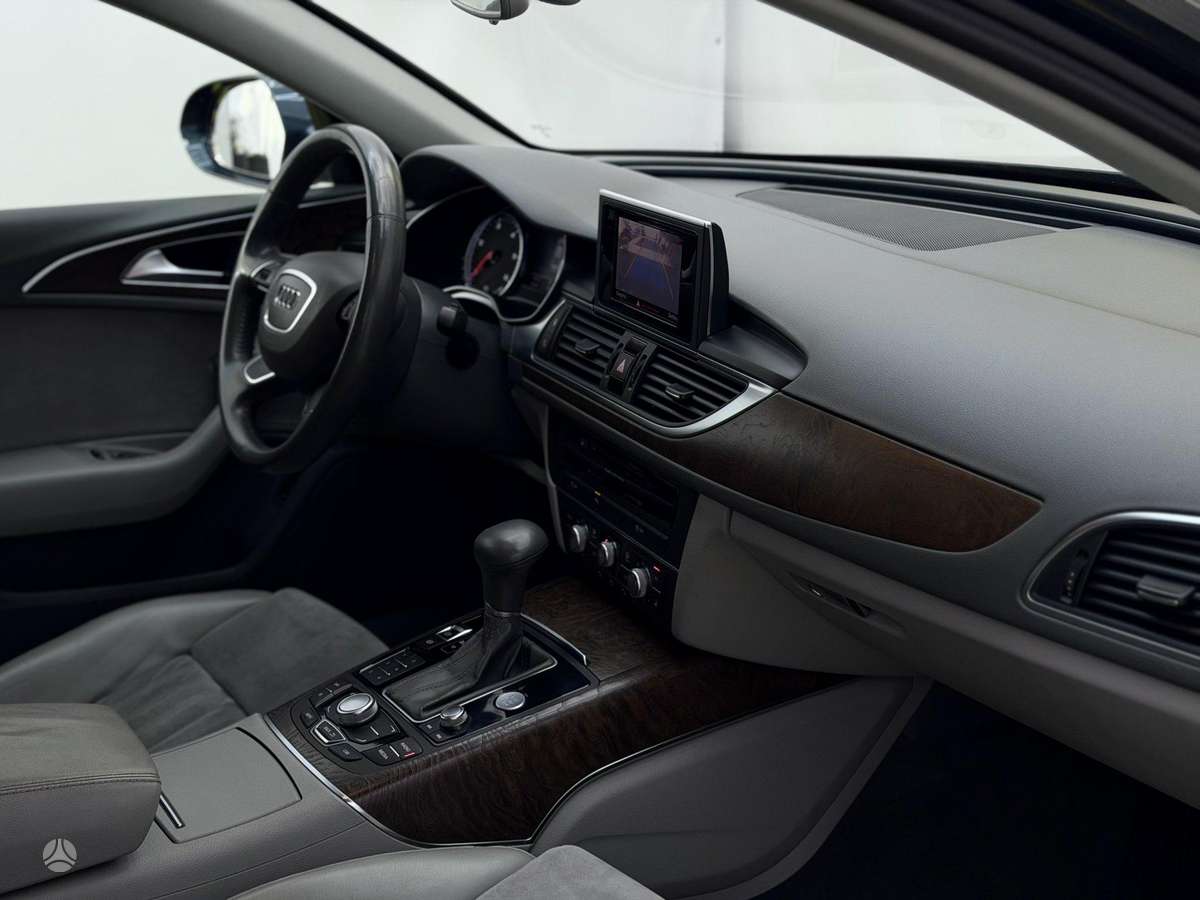 Audi A6, 2.0 l., Седан