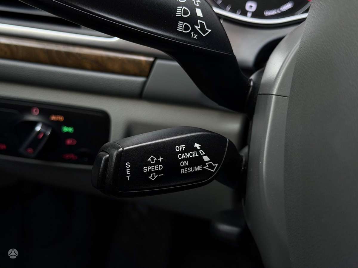 Audi A6, 2.0 l., Седан