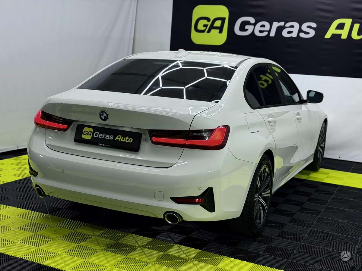 BMW 320, 2.0 l., Седан
