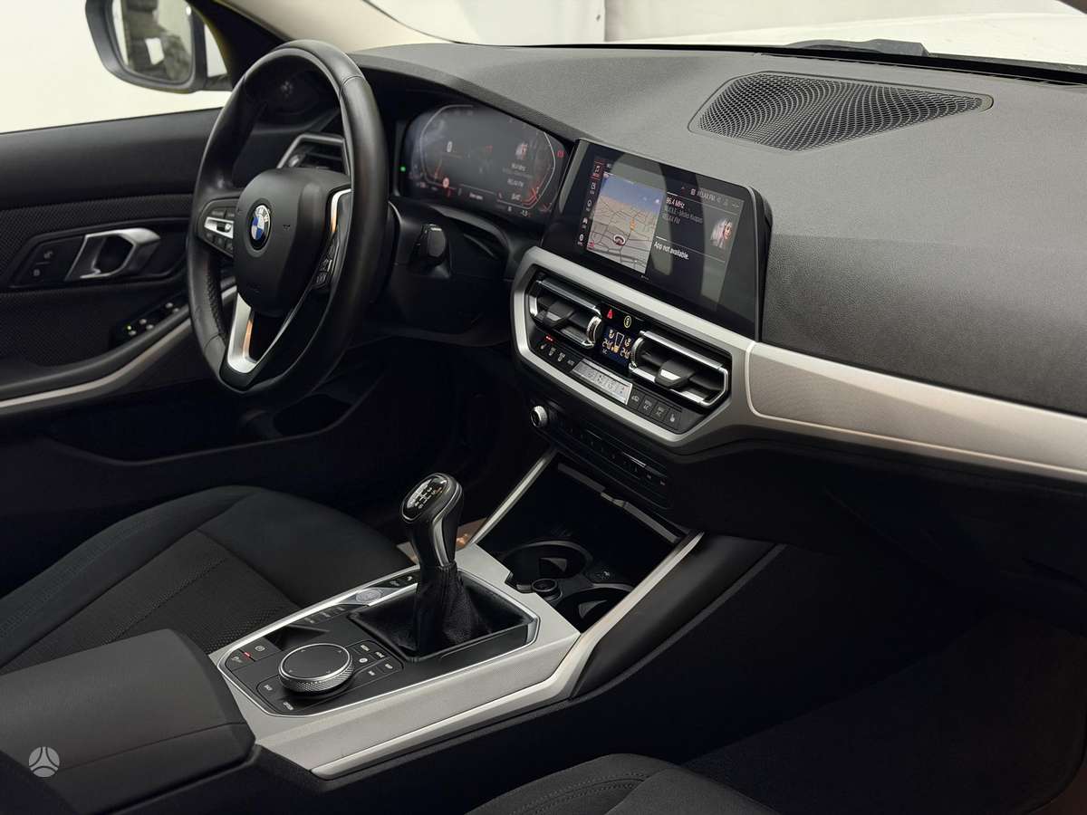 BMW 320, 2.0 l., Седан