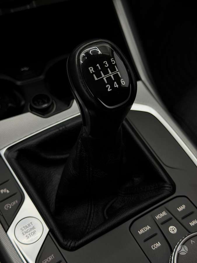 BMW 320, 2.0 l., Седан