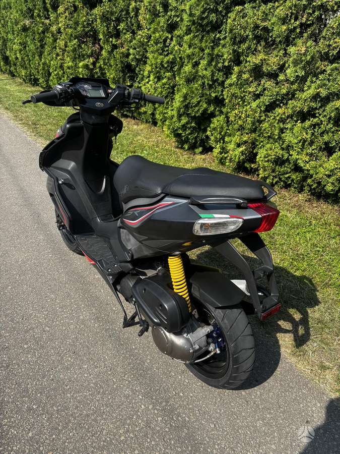 Aprilia SR 50cc, мотороллеры / мопеды