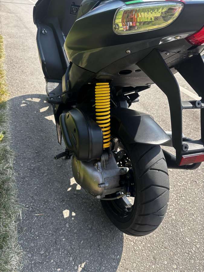 Aprilia SR 50cc, scooters / mopeds