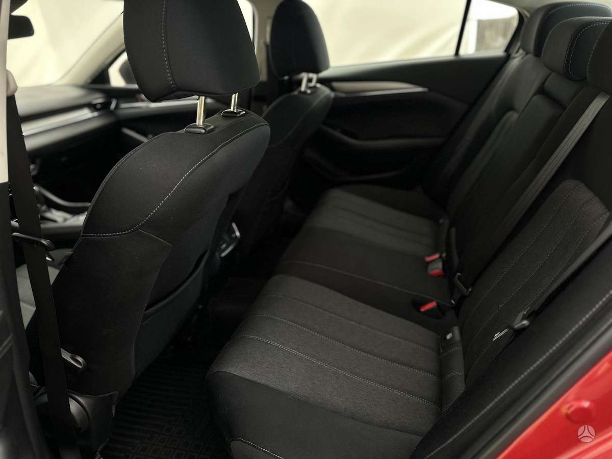 Mazda 6, 2.0 l., Седан
