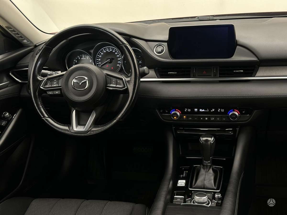 Mazda 6, 2.0 l., Седан