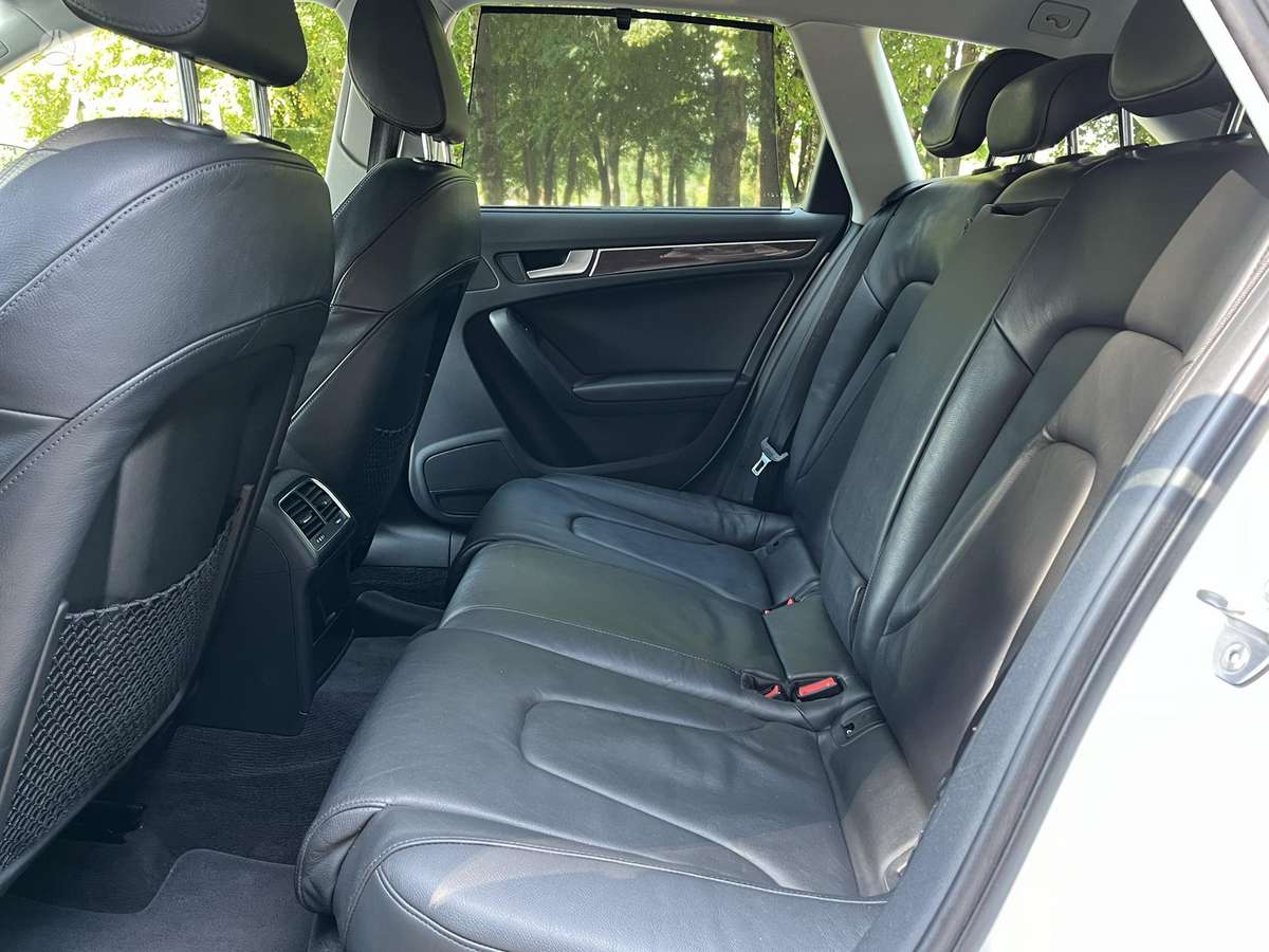 Audi A4, 2.0 l., Универсал
