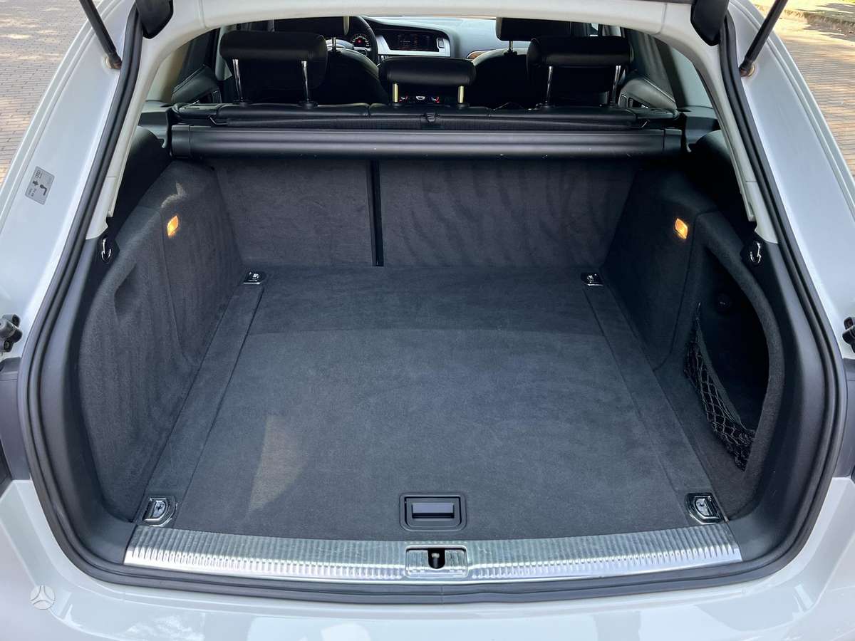 Audi A4, 2.0 l., universalas