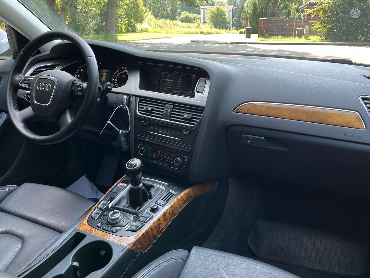 Audi A4, 2.0 l., universalas