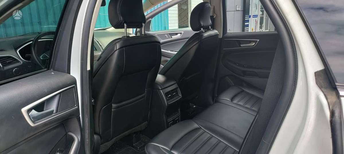 Ford Edge dalimis. Awd