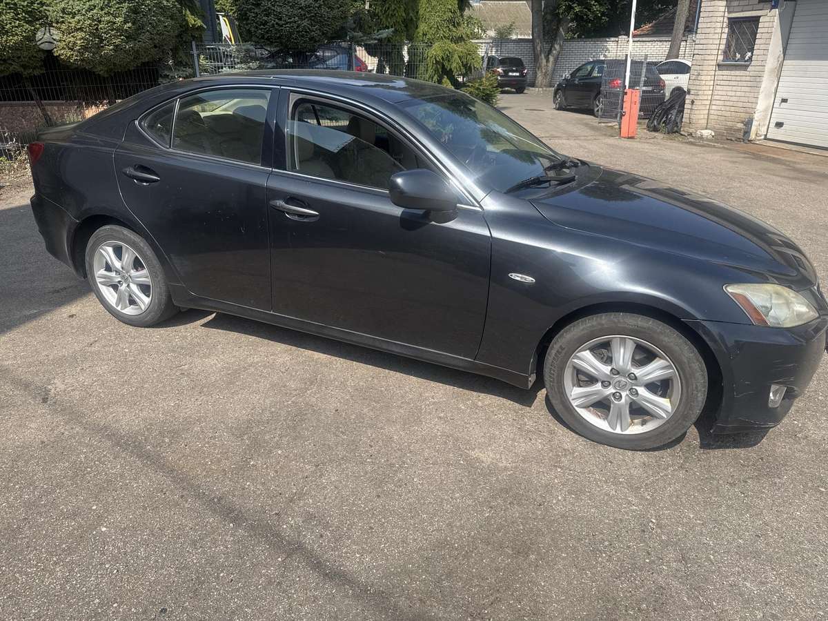 Lexus IS 220, 2.2 l., Седан