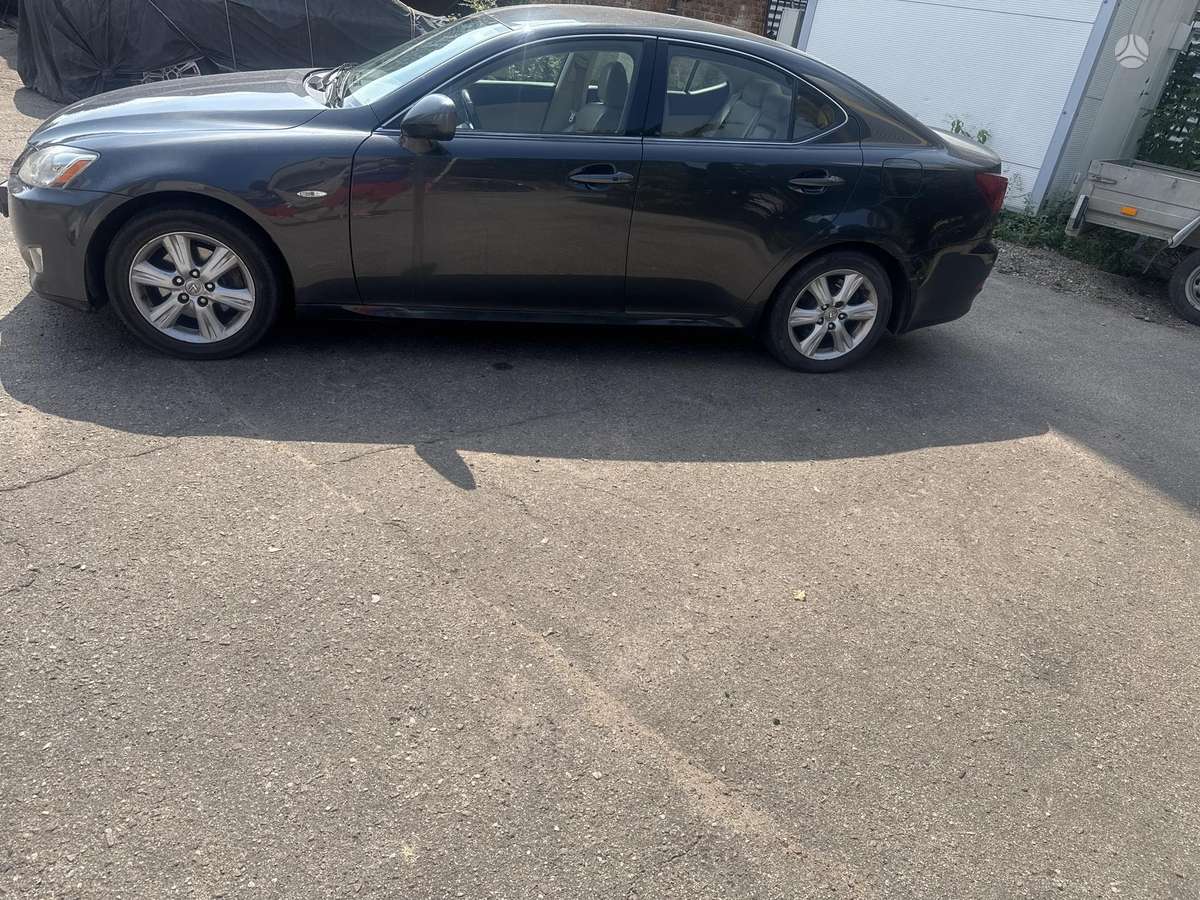Lexus IS 220, 2.2 l., Седан