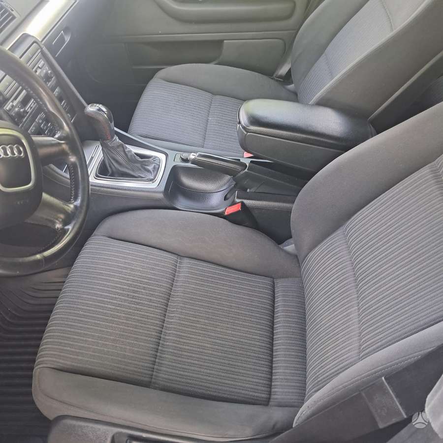 Audi A4, 2.0 l., sedanas