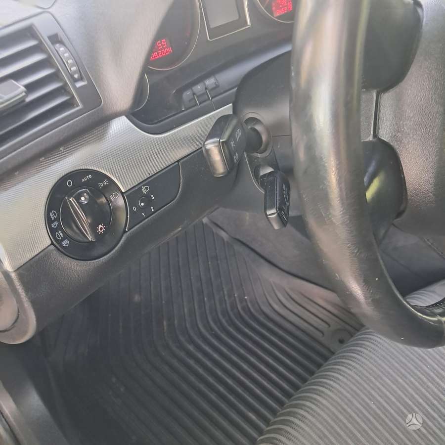 Audi A4, 2.0 l., Седан