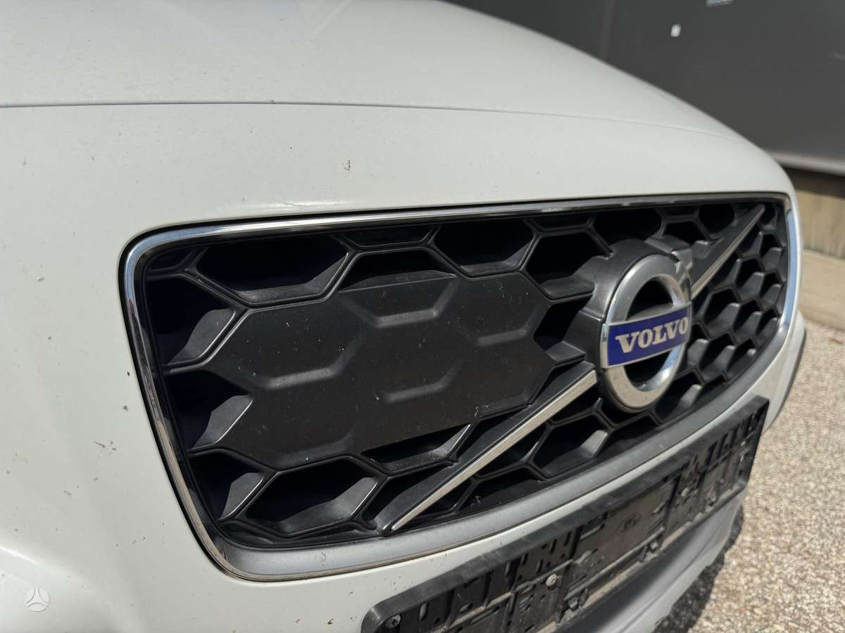 Volvo XC70, 2.0 l., Универсал