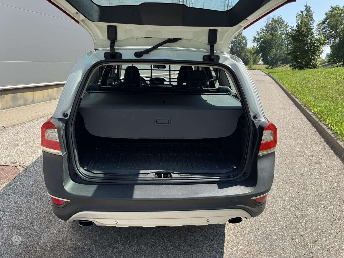 Volvo XC70, 2.0 l., Универсал