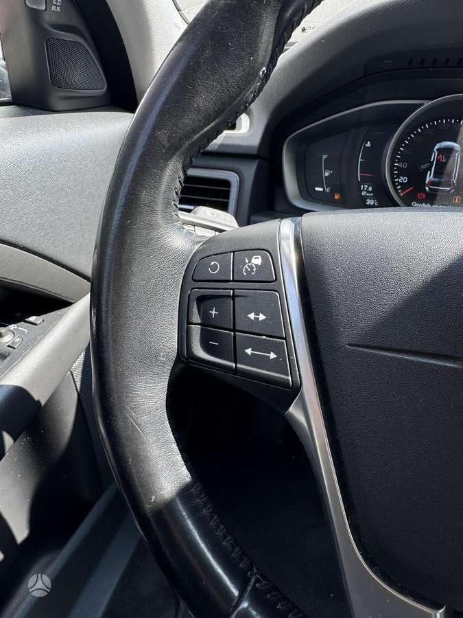 Volvo XC70, 2.0 l., Универсал