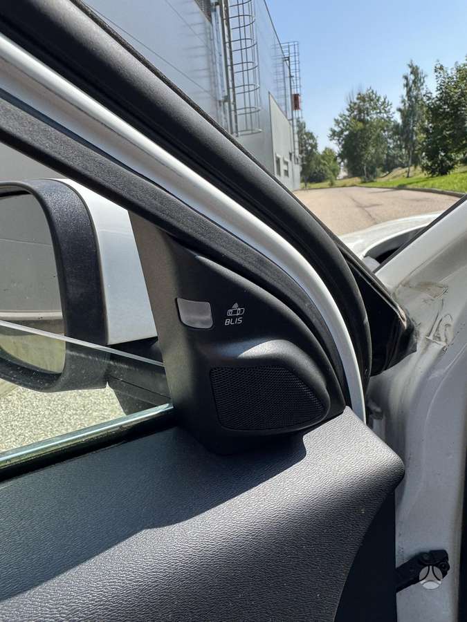 Volvo XC70, 2.0 l., Универсал
