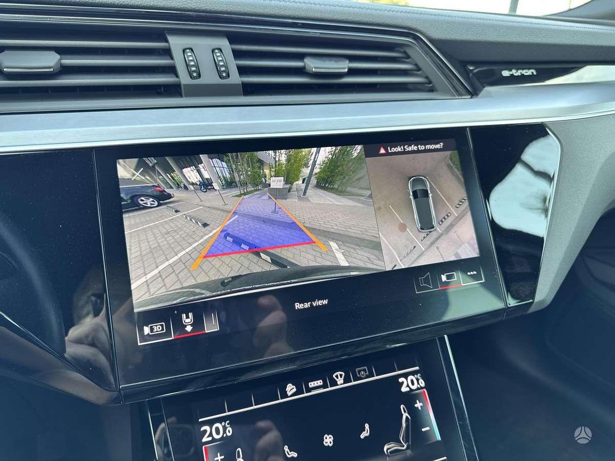 Audi e-tron, 95 kWh, off-road / crossover