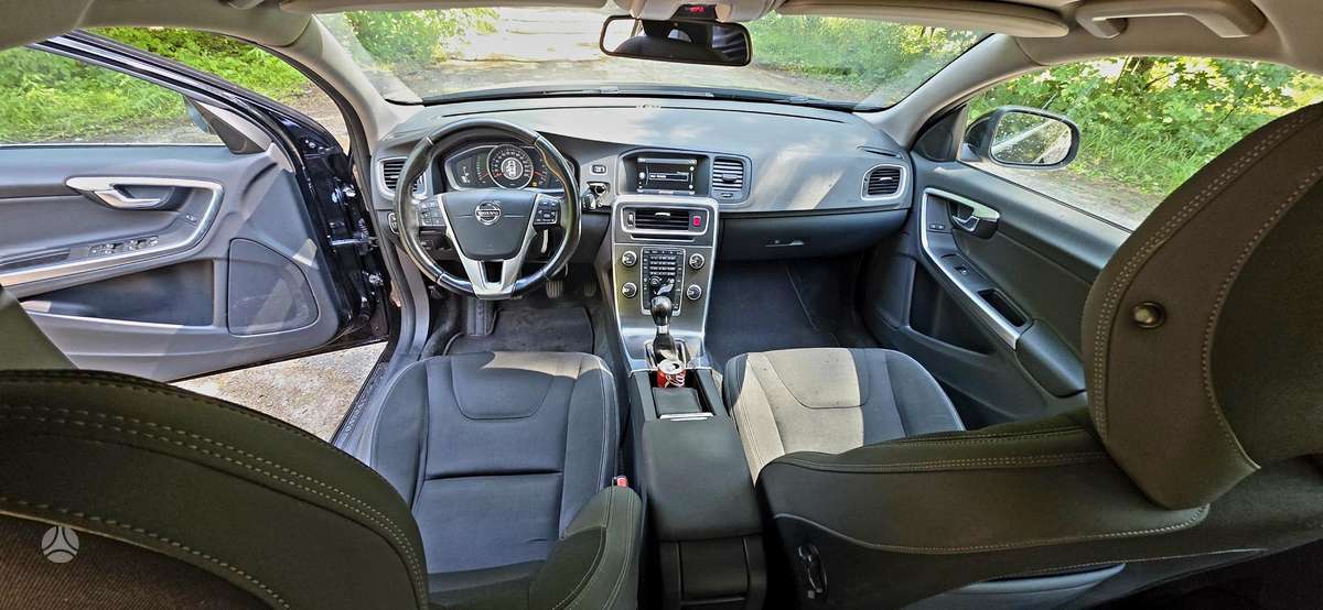 Volvo V60, 2.0 l., Универсал
