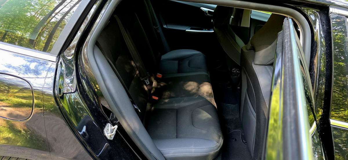 Volvo V60, 2.0 l., Универсал