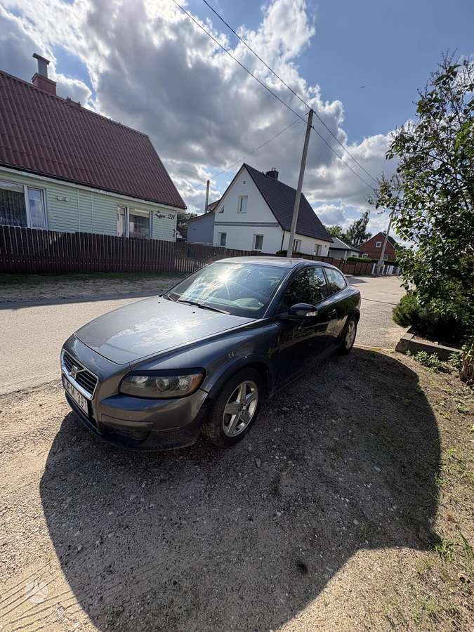 Volvo C30, 1.6 l., hatchback