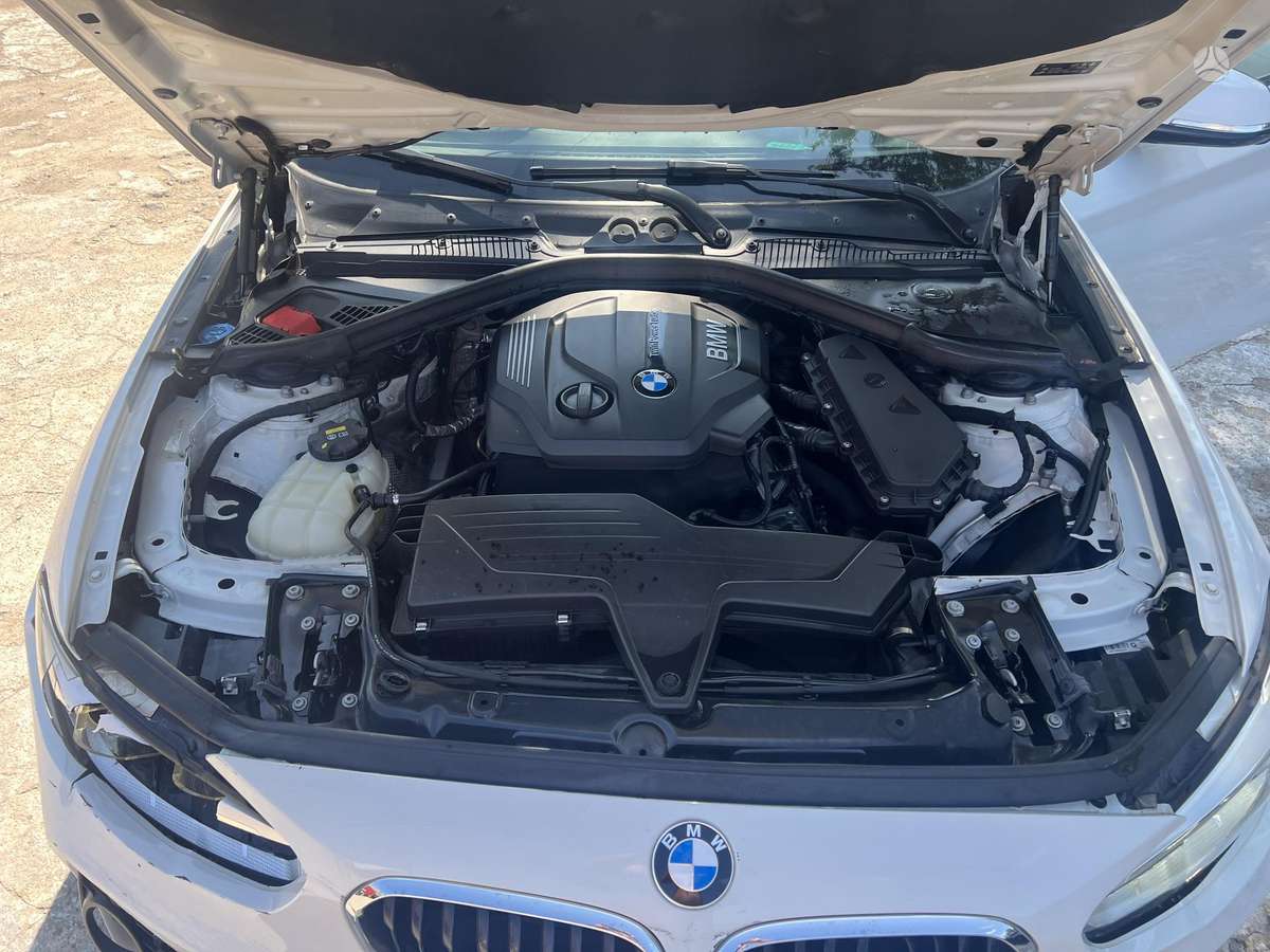BMW 114, 1.5 l., hatchback