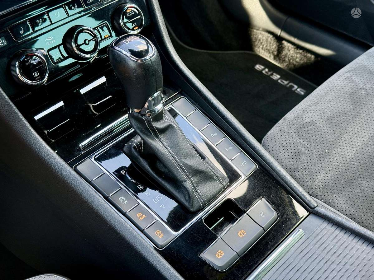 Skoda Superb, 2.0 l., universalas