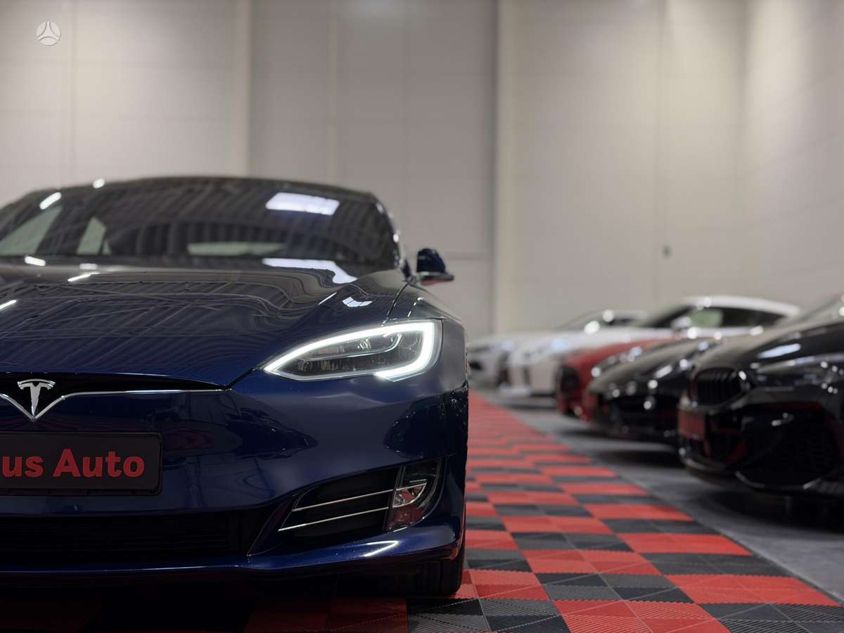 Tesla Model S, 75 kWh, hatchback