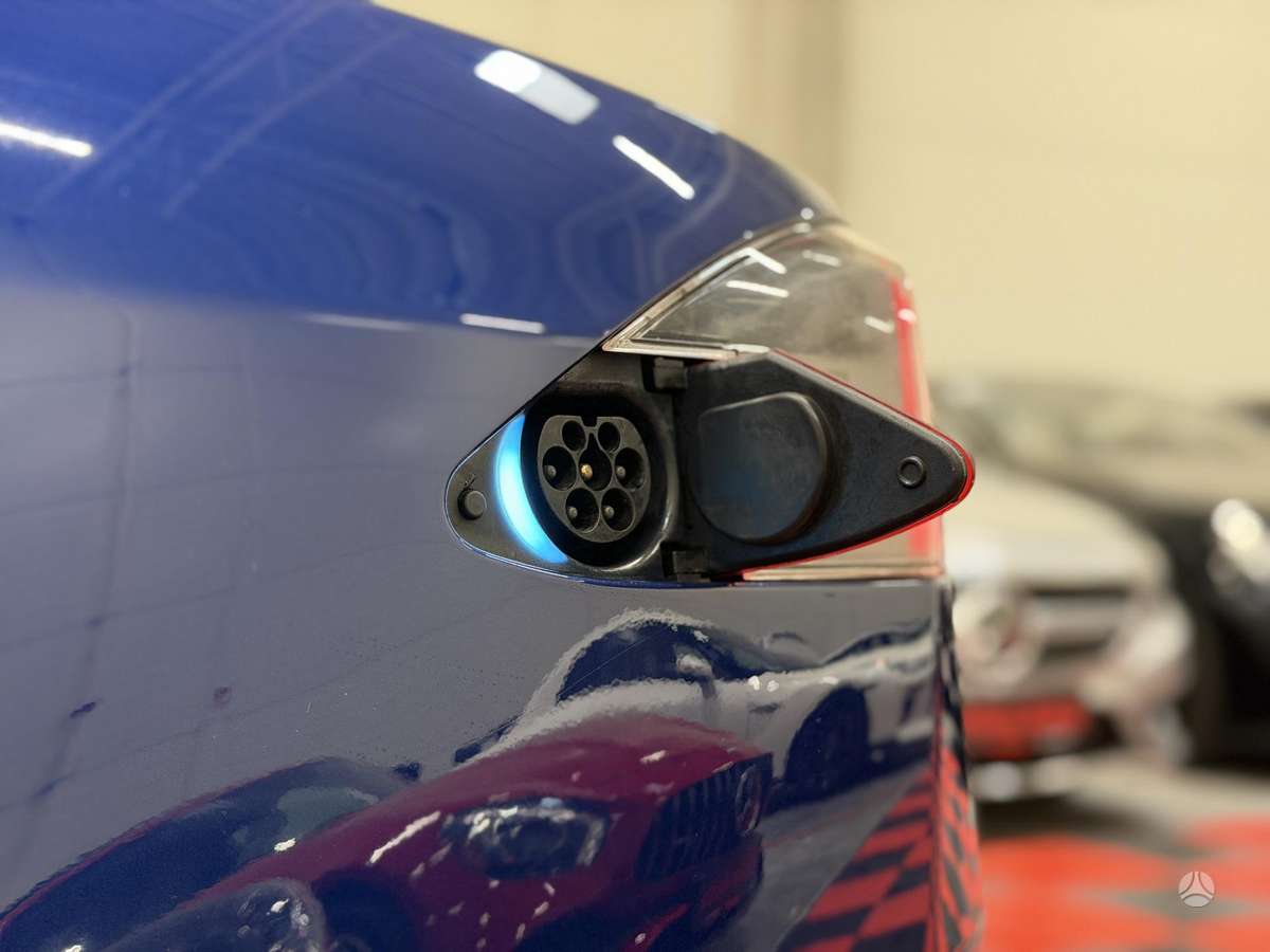 Tesla Model S, 75 kWh, hečbekas