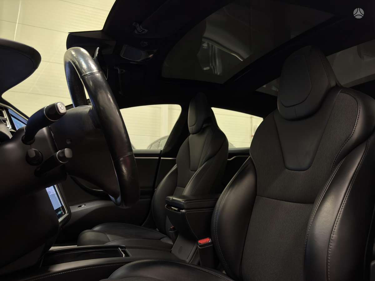 Tesla Model S, 75 kWh, hatchback