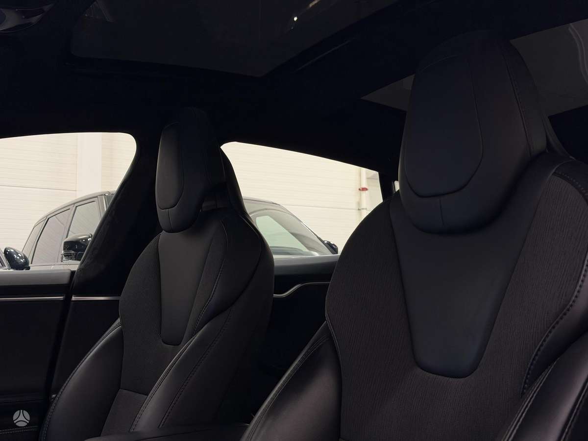 Tesla Model S, 75 kWh, hatchback