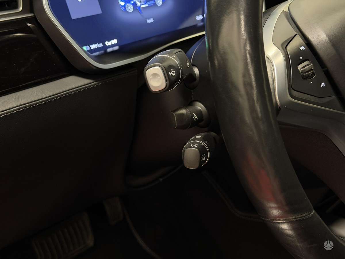 Tesla Model S, 75 кВт·ч, Хэтчбек