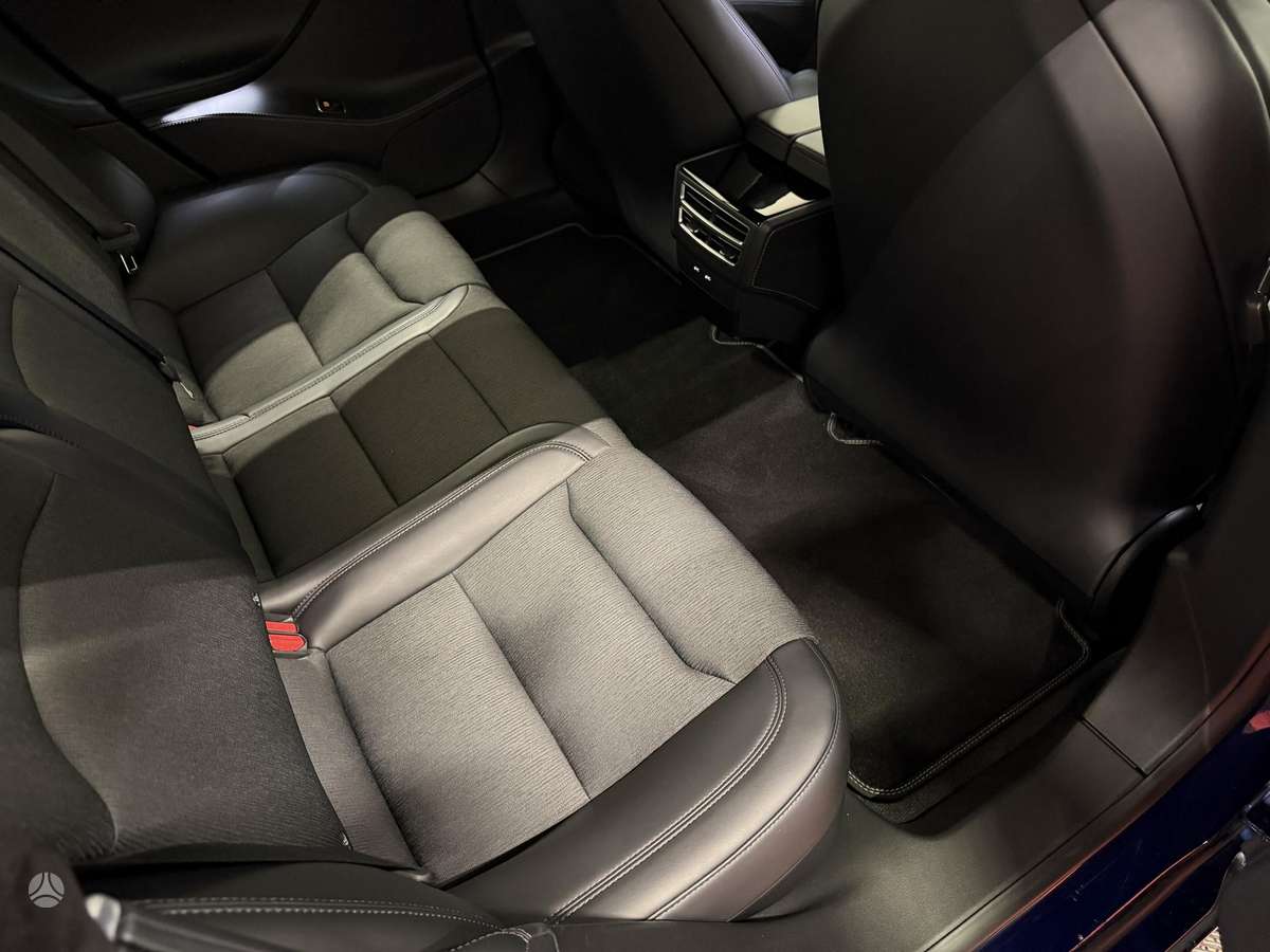 Tesla Model S, 75 кВт·ч, Хэтчбек