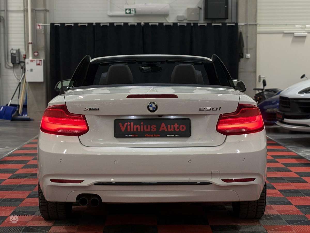BMW 230, 2.0 l., Кабриолет