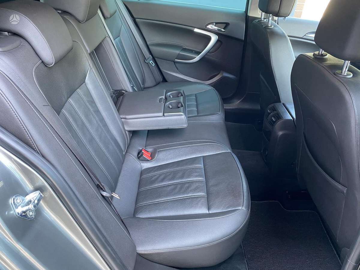 Opel Insignia, 2.0 l., Универсал
