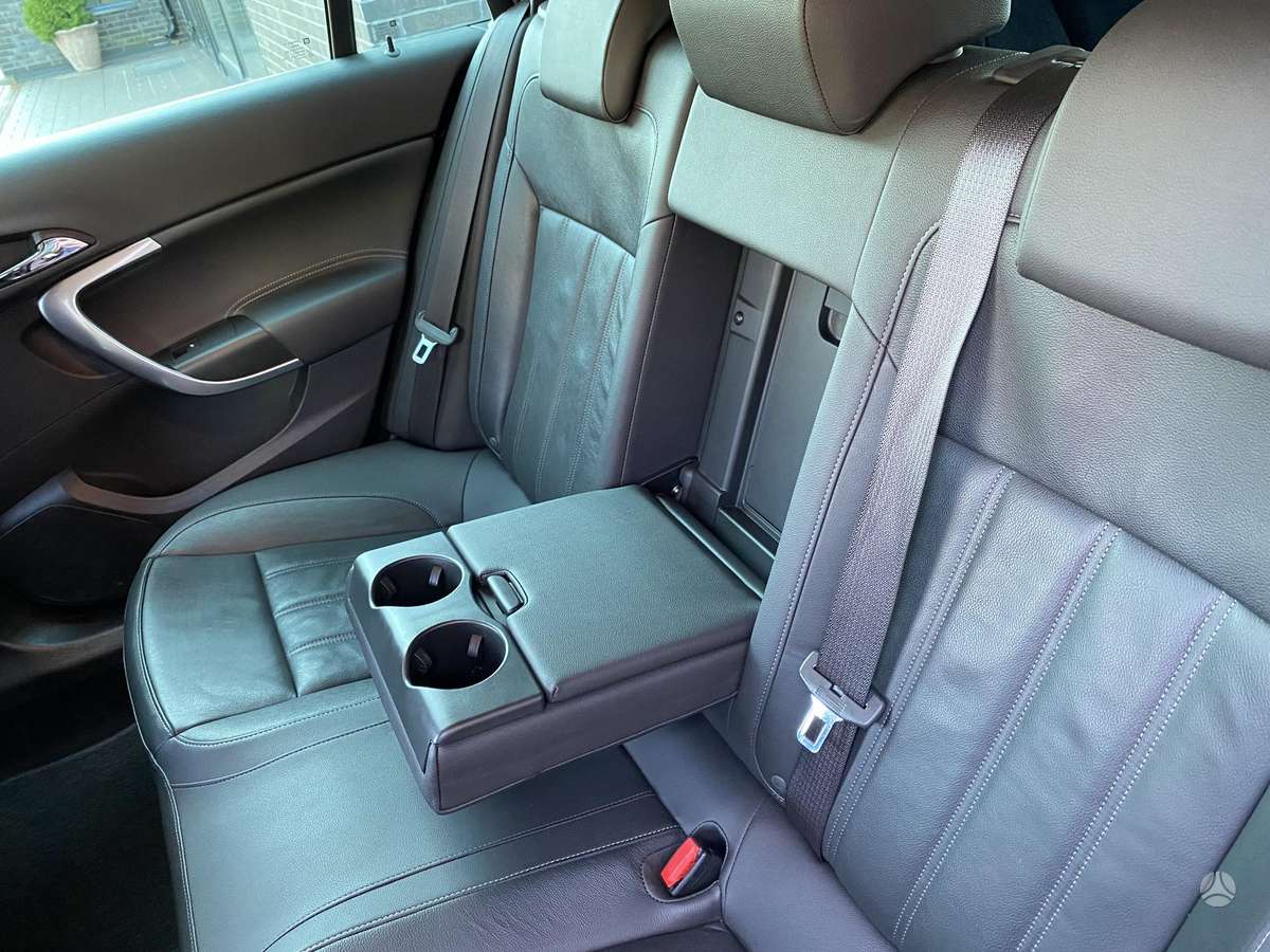 Opel Insignia, 2.0 l., Универсал