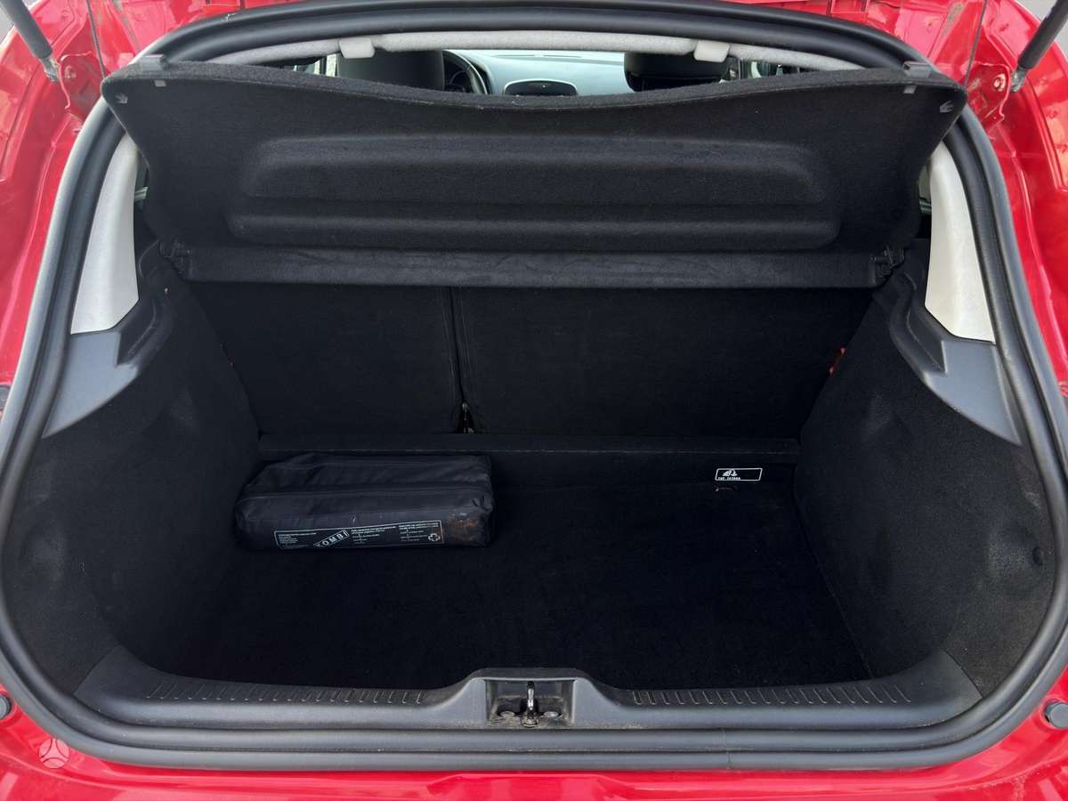 Renault Clio, 1.5 l., hatchback