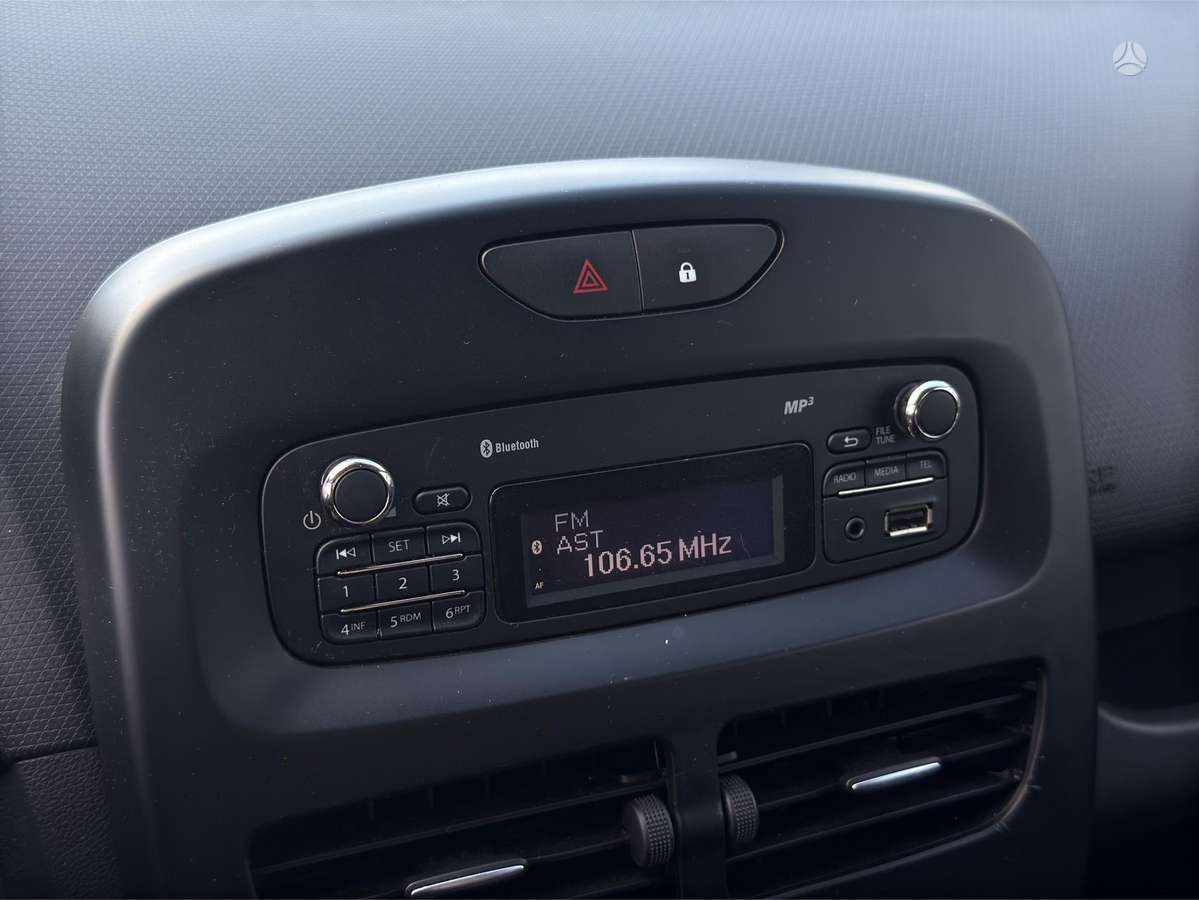 Renault Clio, 1.5 l., hatchback