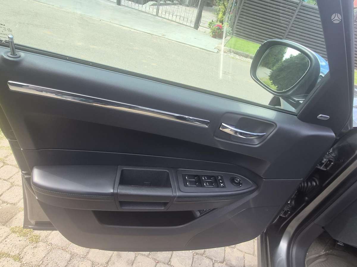 Chrysler 300C, 3.0 l., universalas