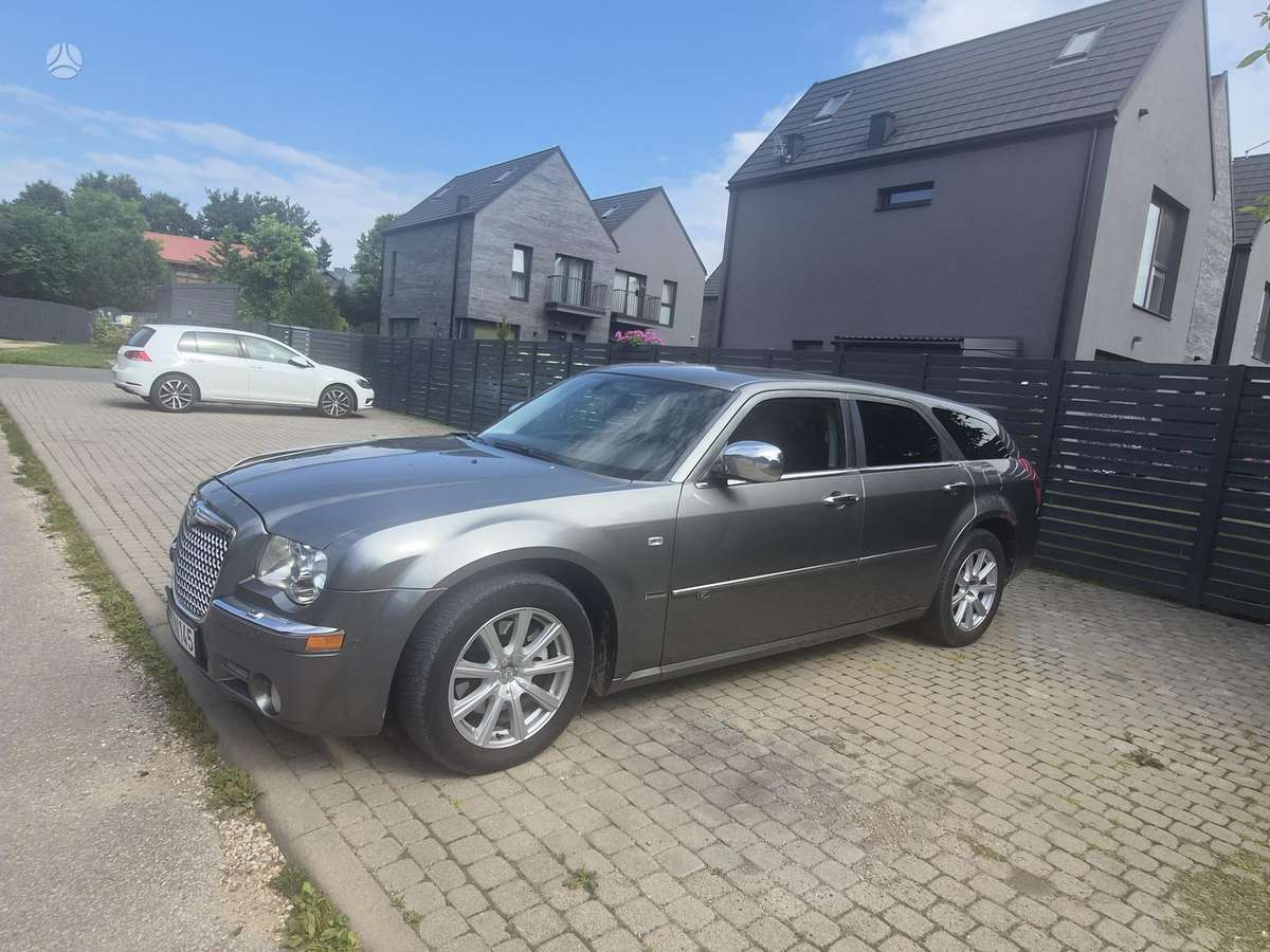 Chrysler 300C, 3.0 l., universalas