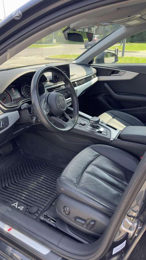 Audi A4, 2.0 l., Седан