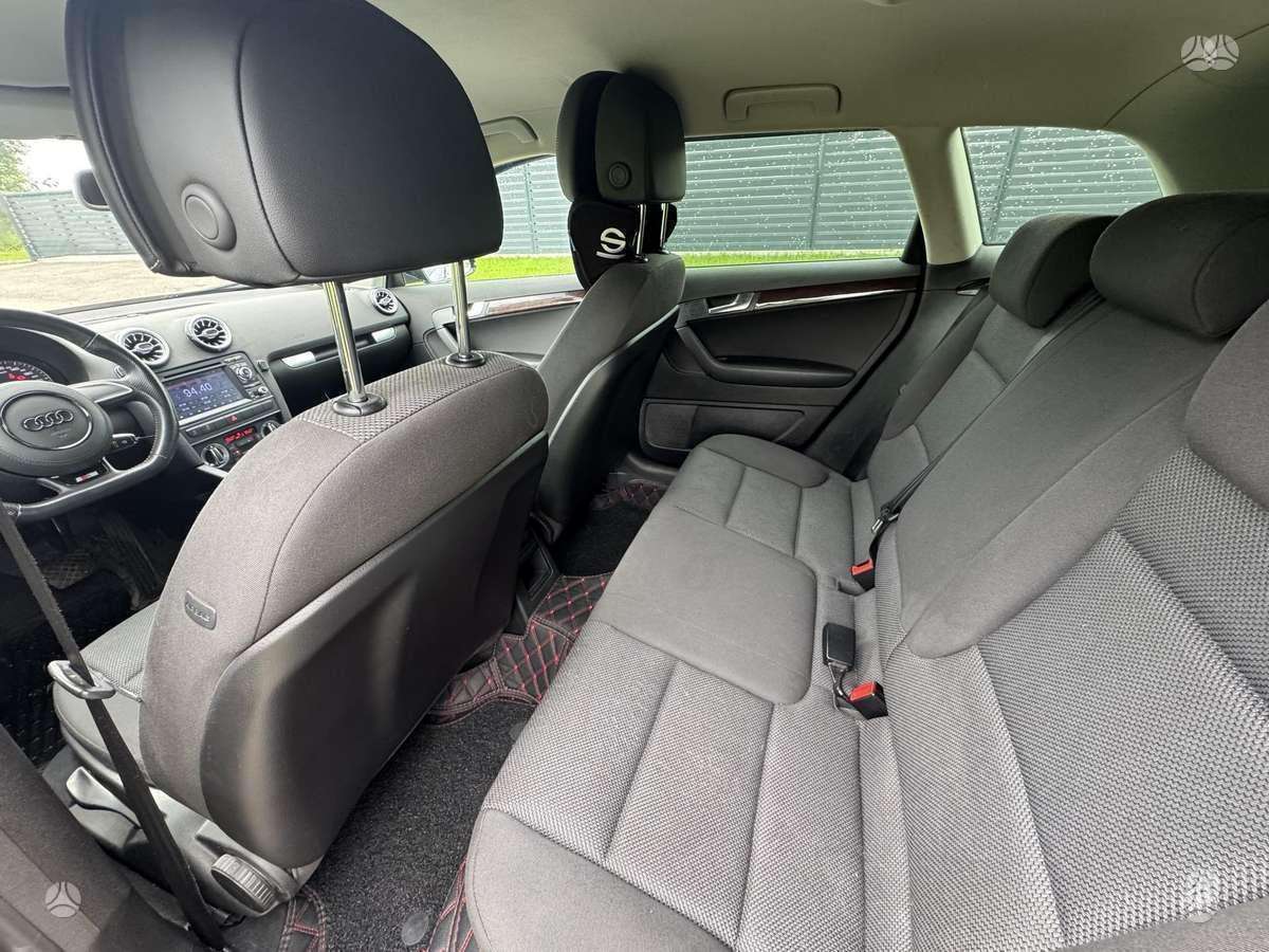 Audi A3, 1.6 l., hatchback