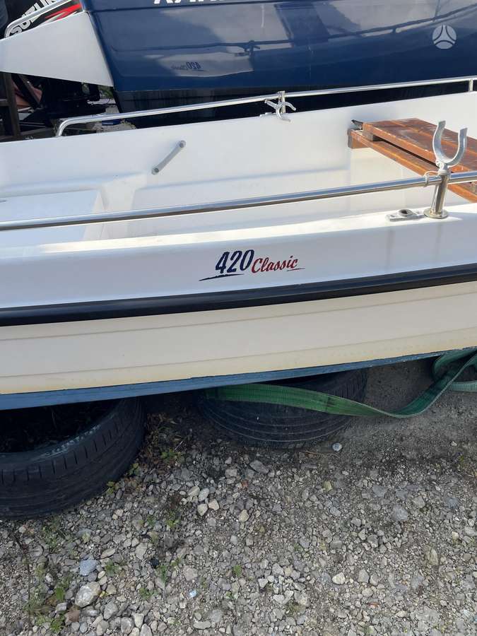 Hobby boat 420 clasic, plastic boats
