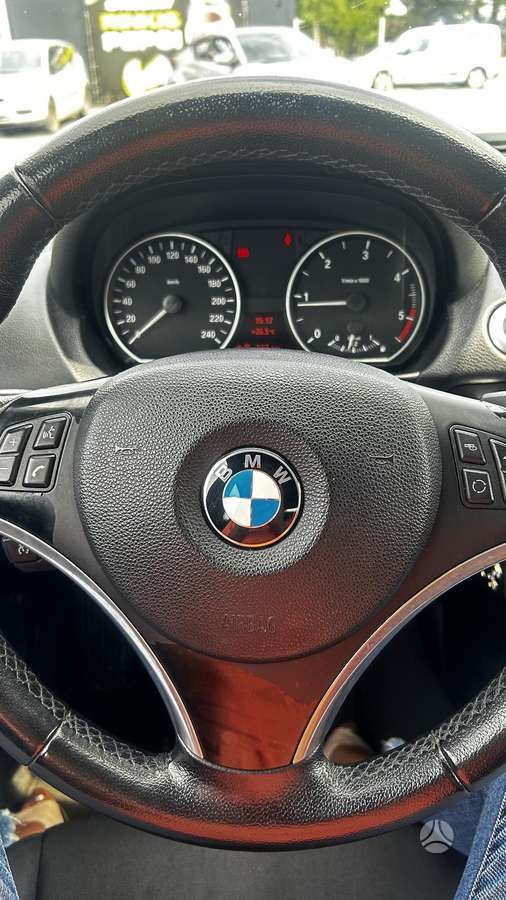 BMW 116, 2.0 l., hatchback