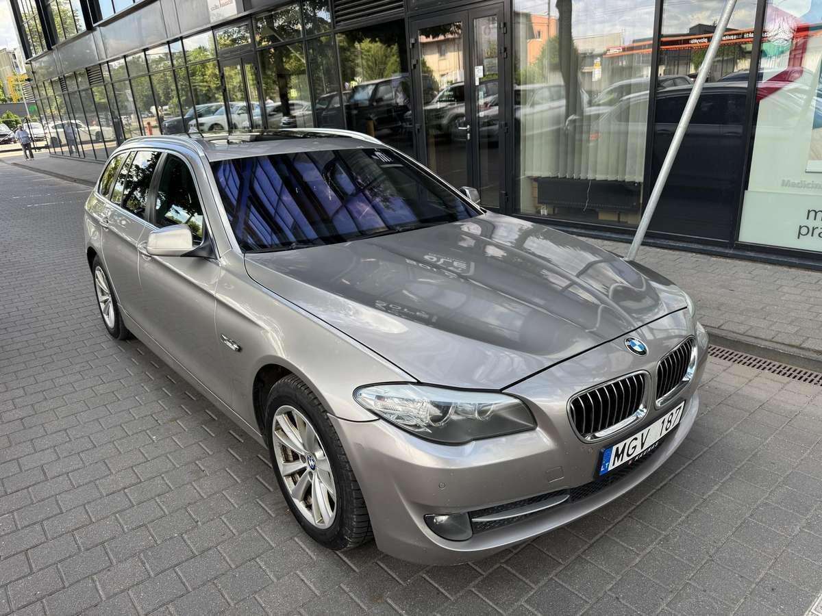 BMW 520, 2.0 l., wagon