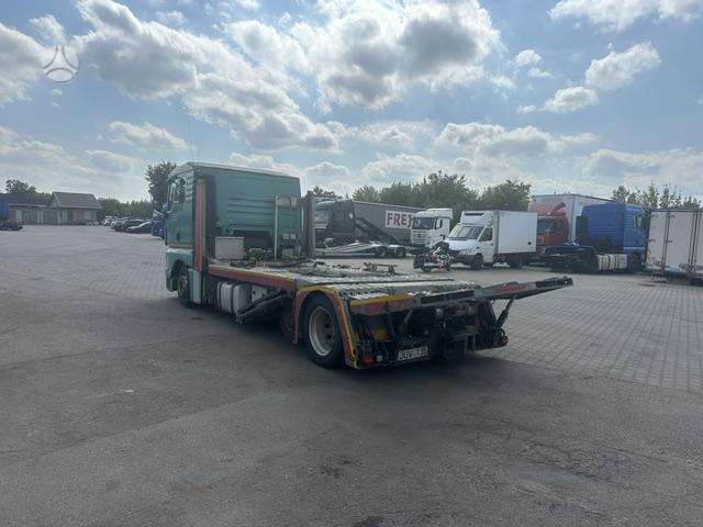 MAN TGX 23.440, auto transporters