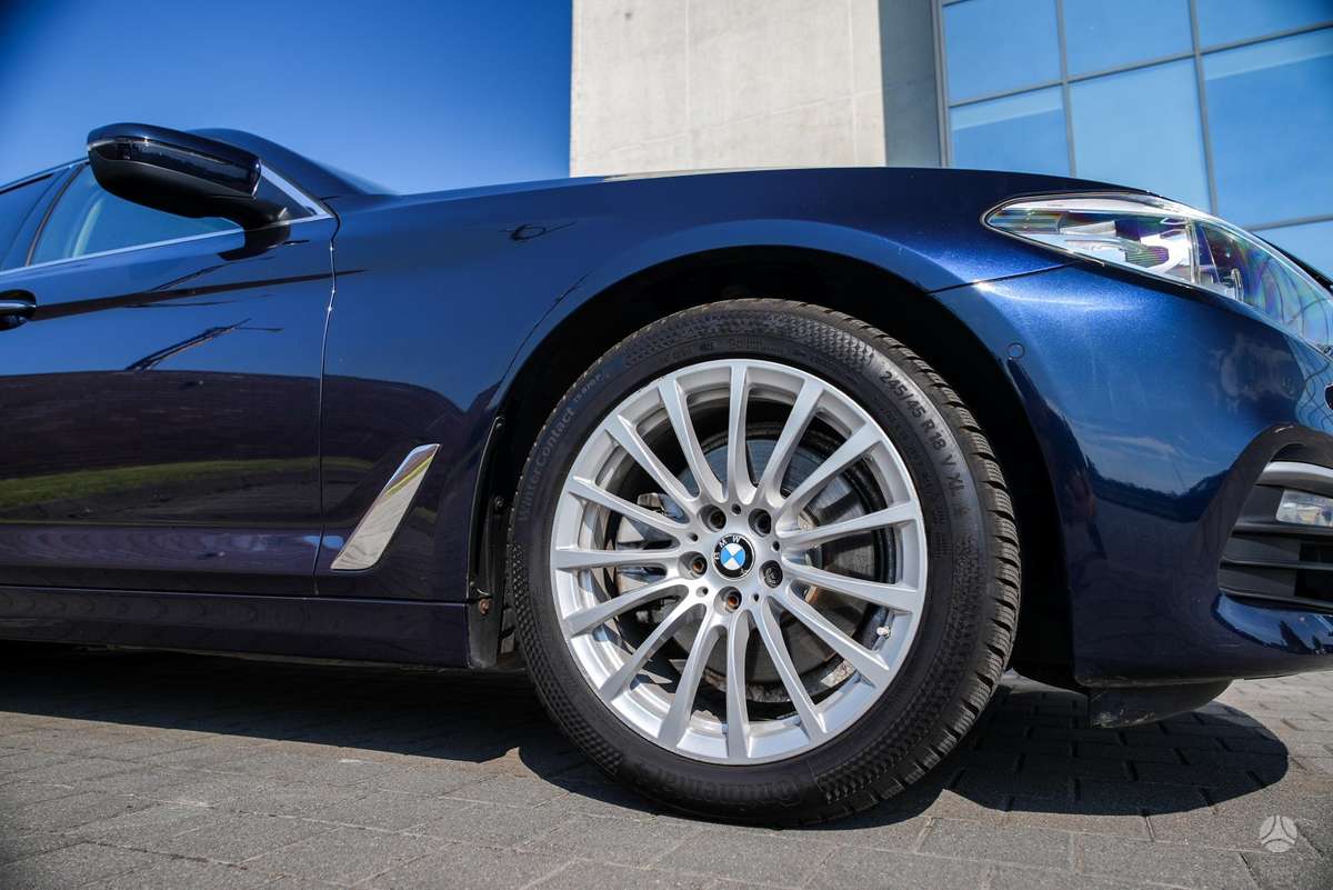 BMW 520, 2.0 l., Седан