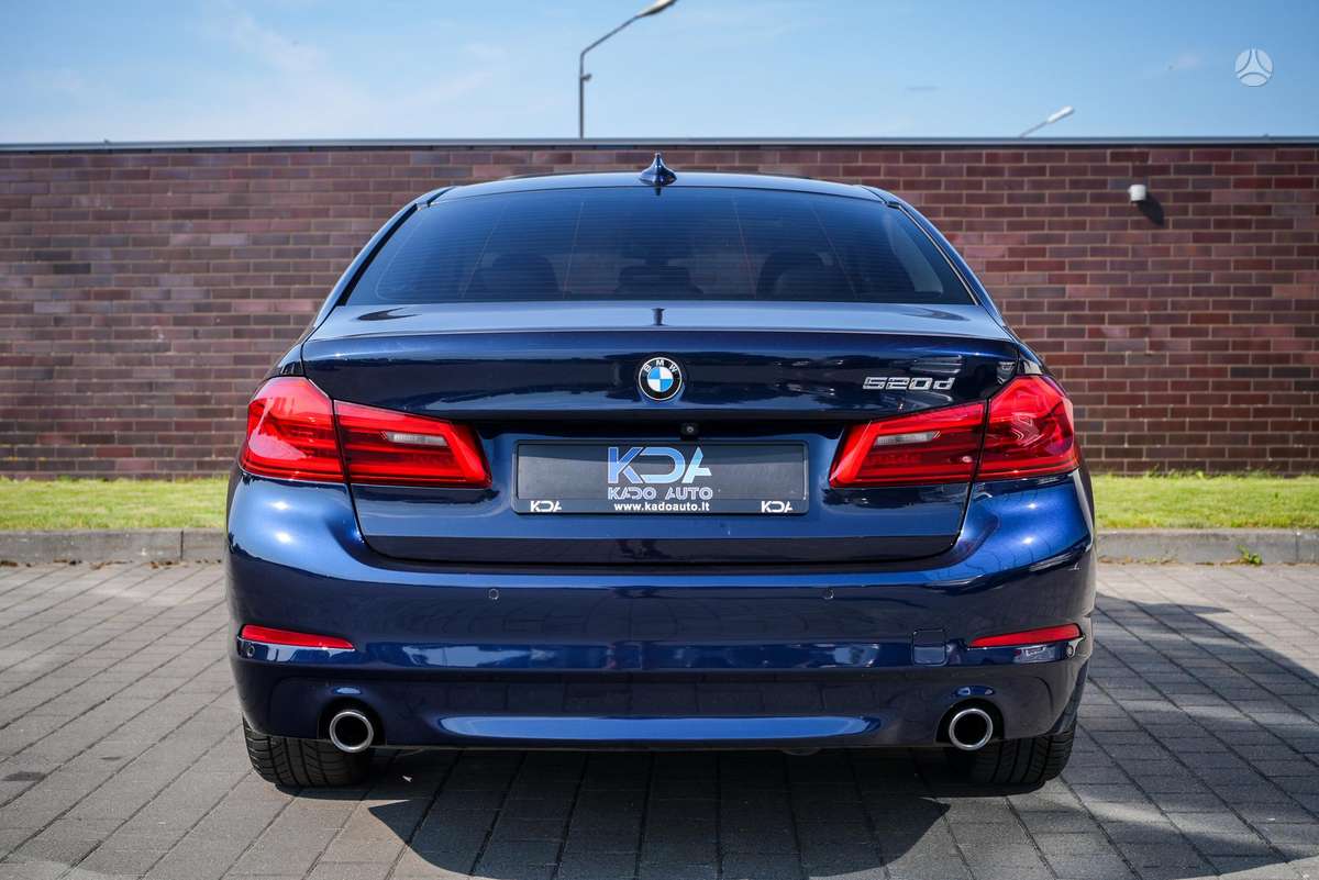 BMW 520, 2.0 l., Седан