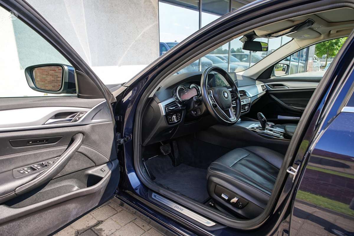 BMW 520, 2.0 l., Седан