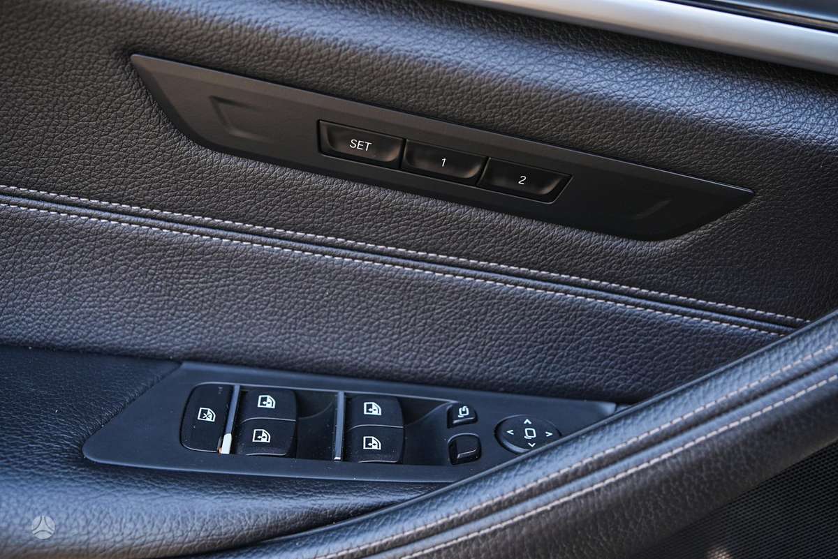 BMW 520, 2.0 l., Седан